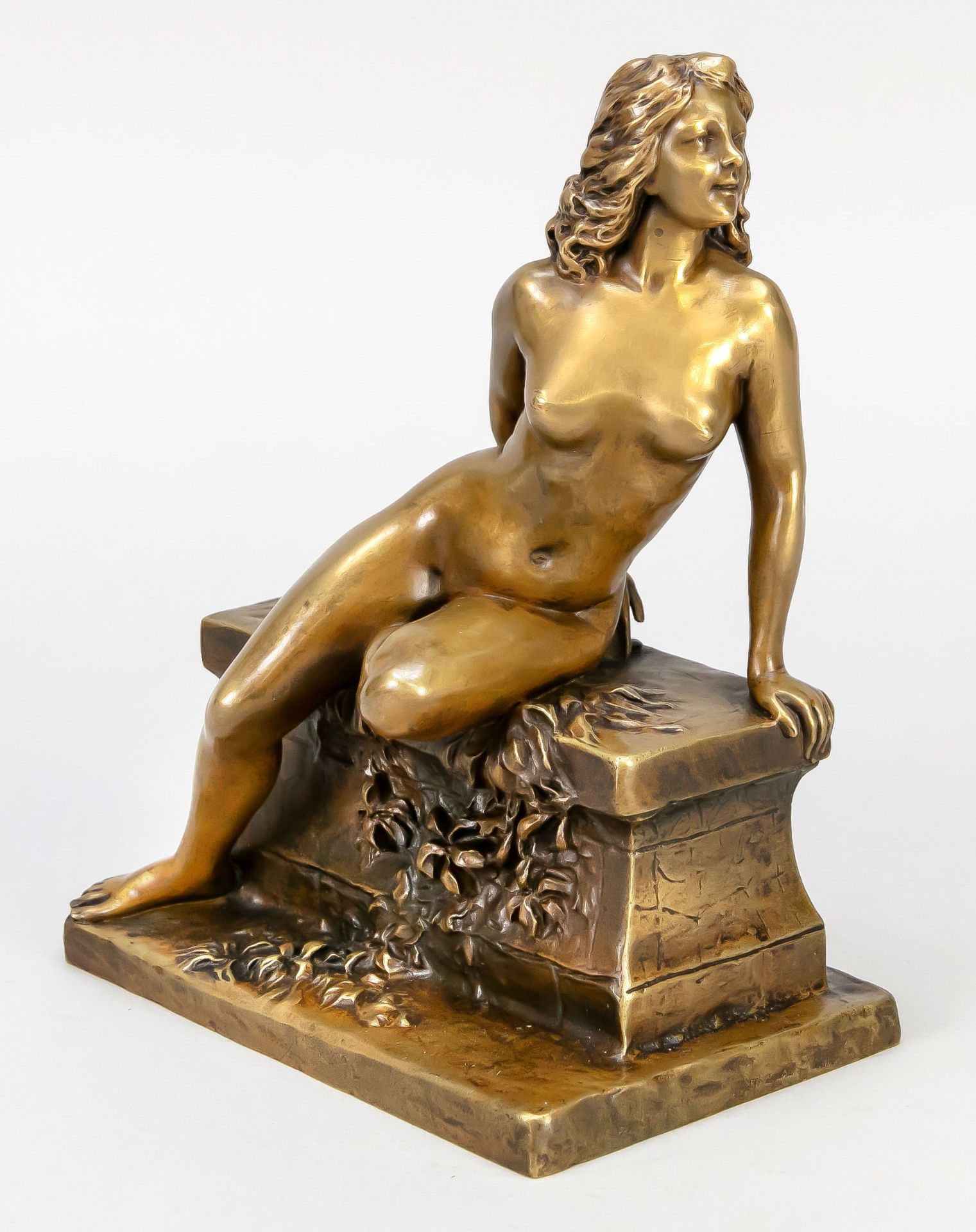 Joé Descomps (1869-1950), seated nude of a young woman, bronze, discreetly patinated, signed u.