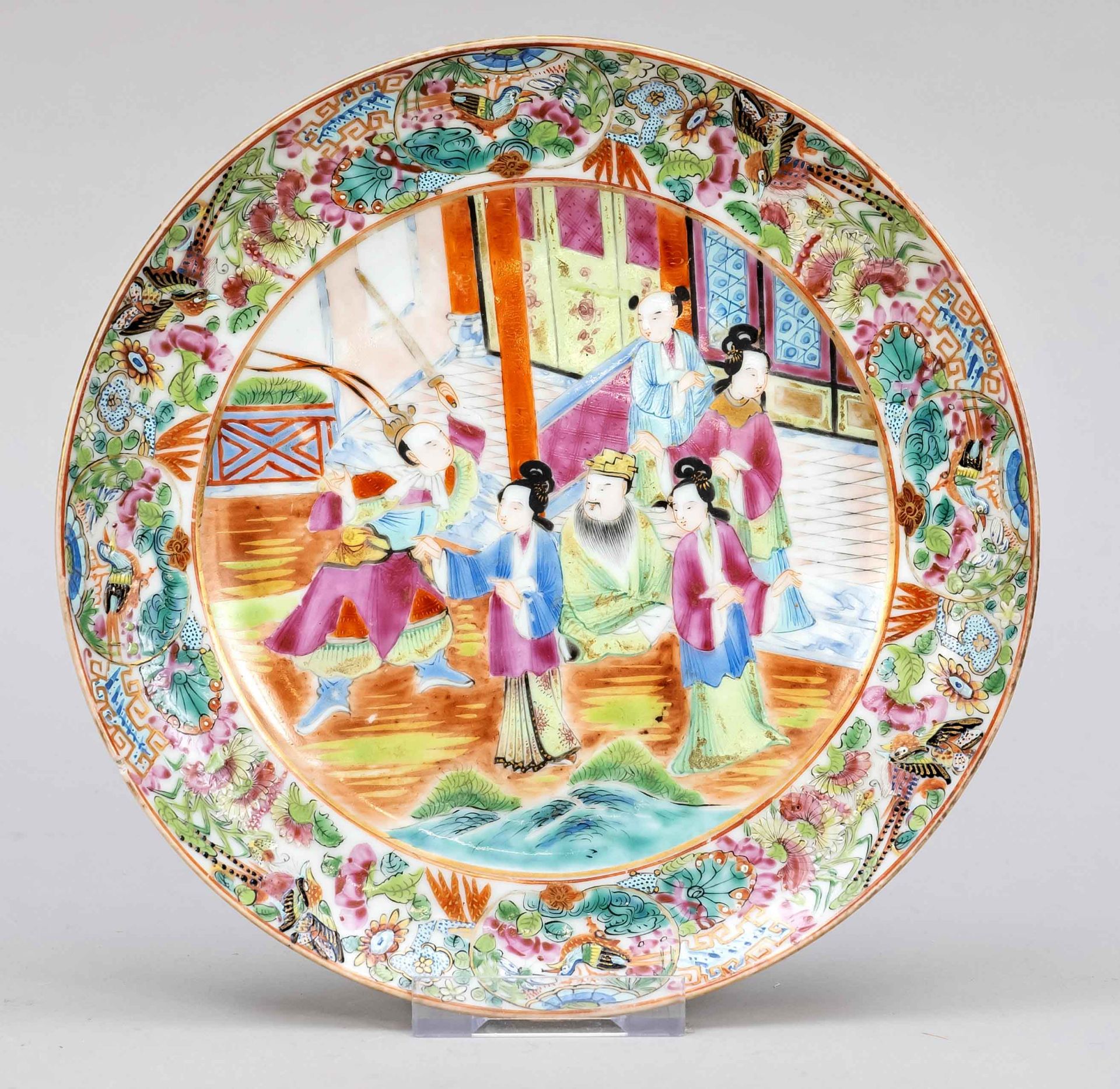 Famille Rose plate, China (Canton), 19th century (Qing). In the mirror a multi-figure palace