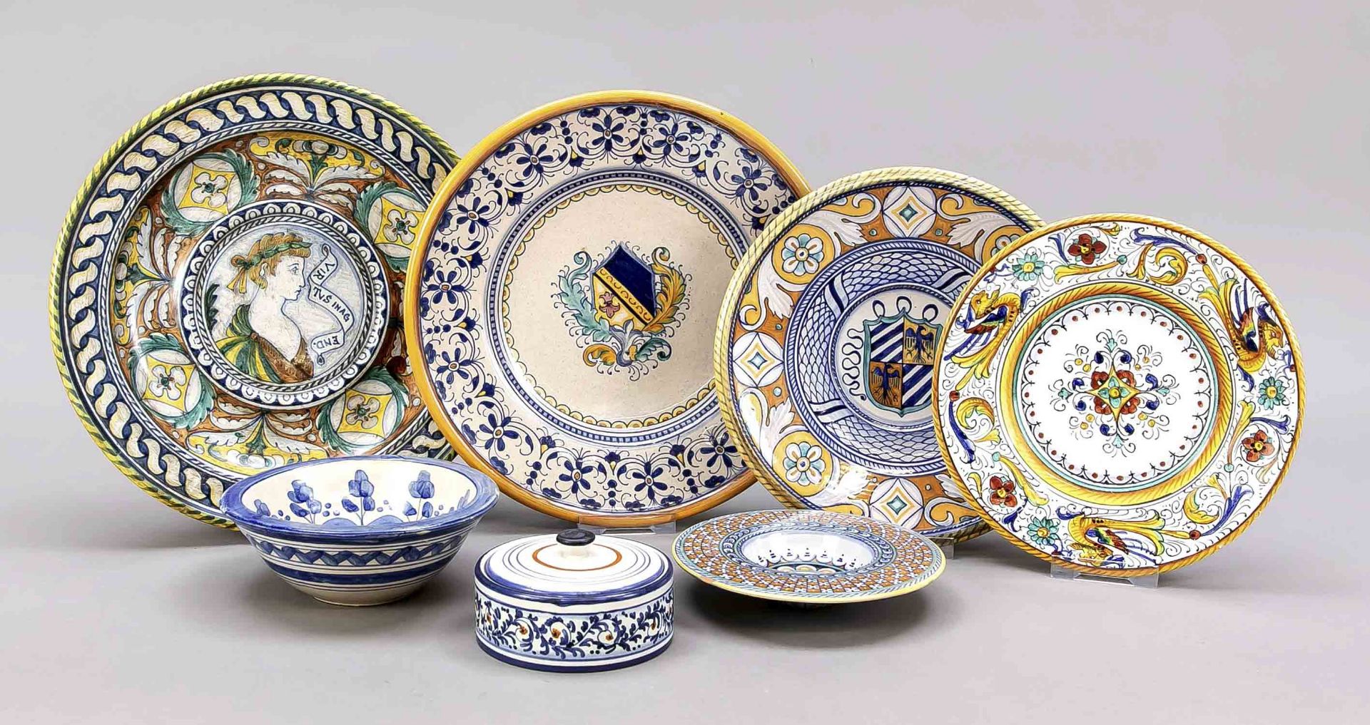 Sieben Keramikteile, Italien, 2