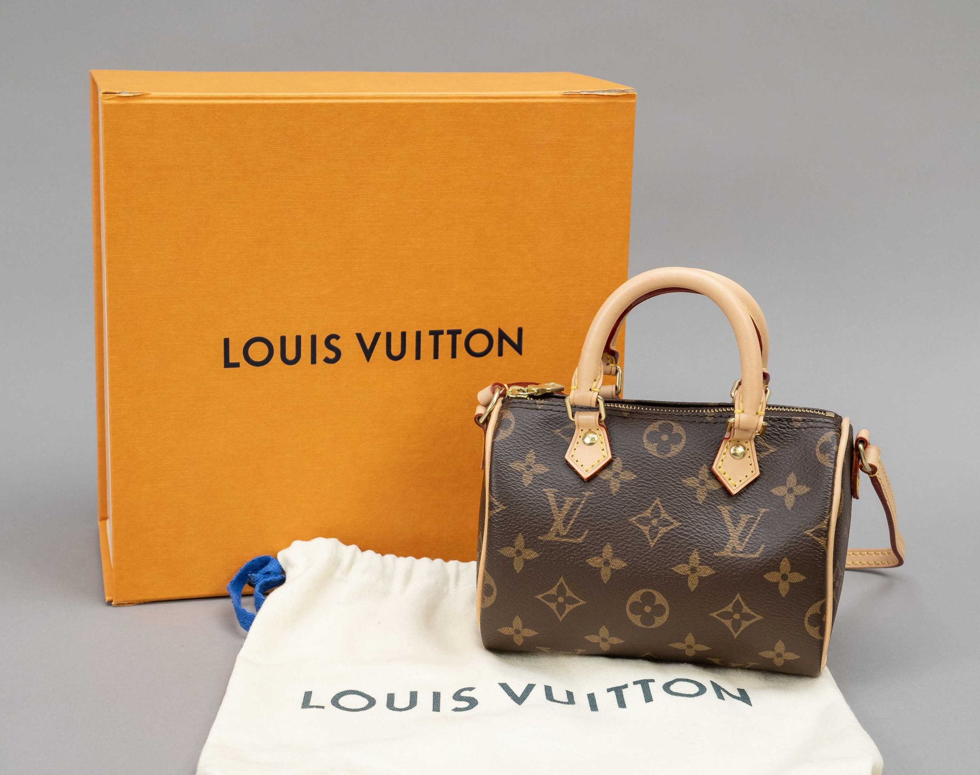 Louis Vuitton, Monogram Canvas