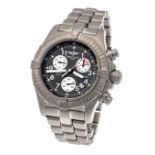 Breitling Avenger M1, Quarz Ch