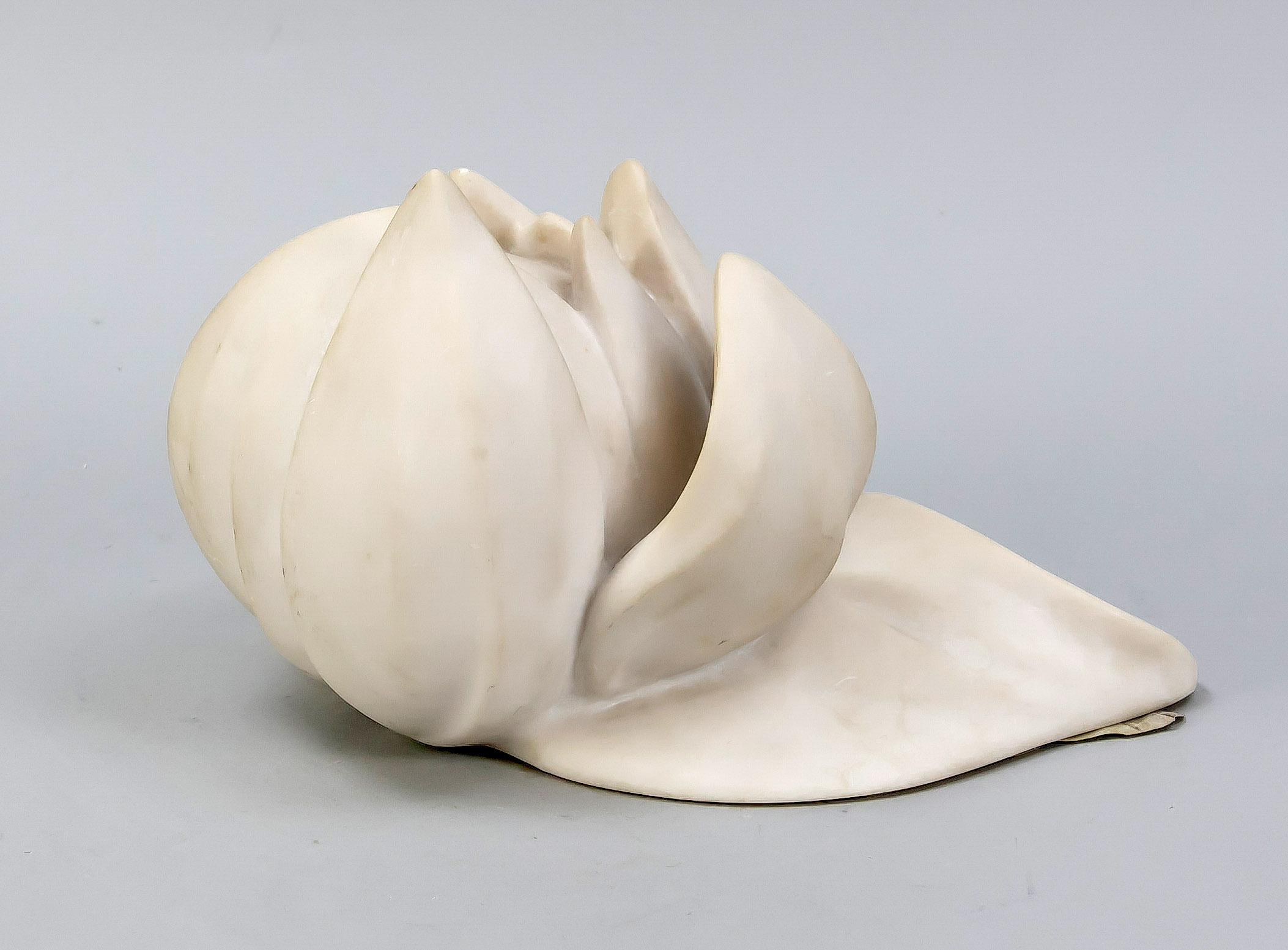 Renate Stendar-Feuerbaum (1920-?), German sculptress from Dortmund, ''Expectation'' [lotus blossom], - Image 2 of 2
