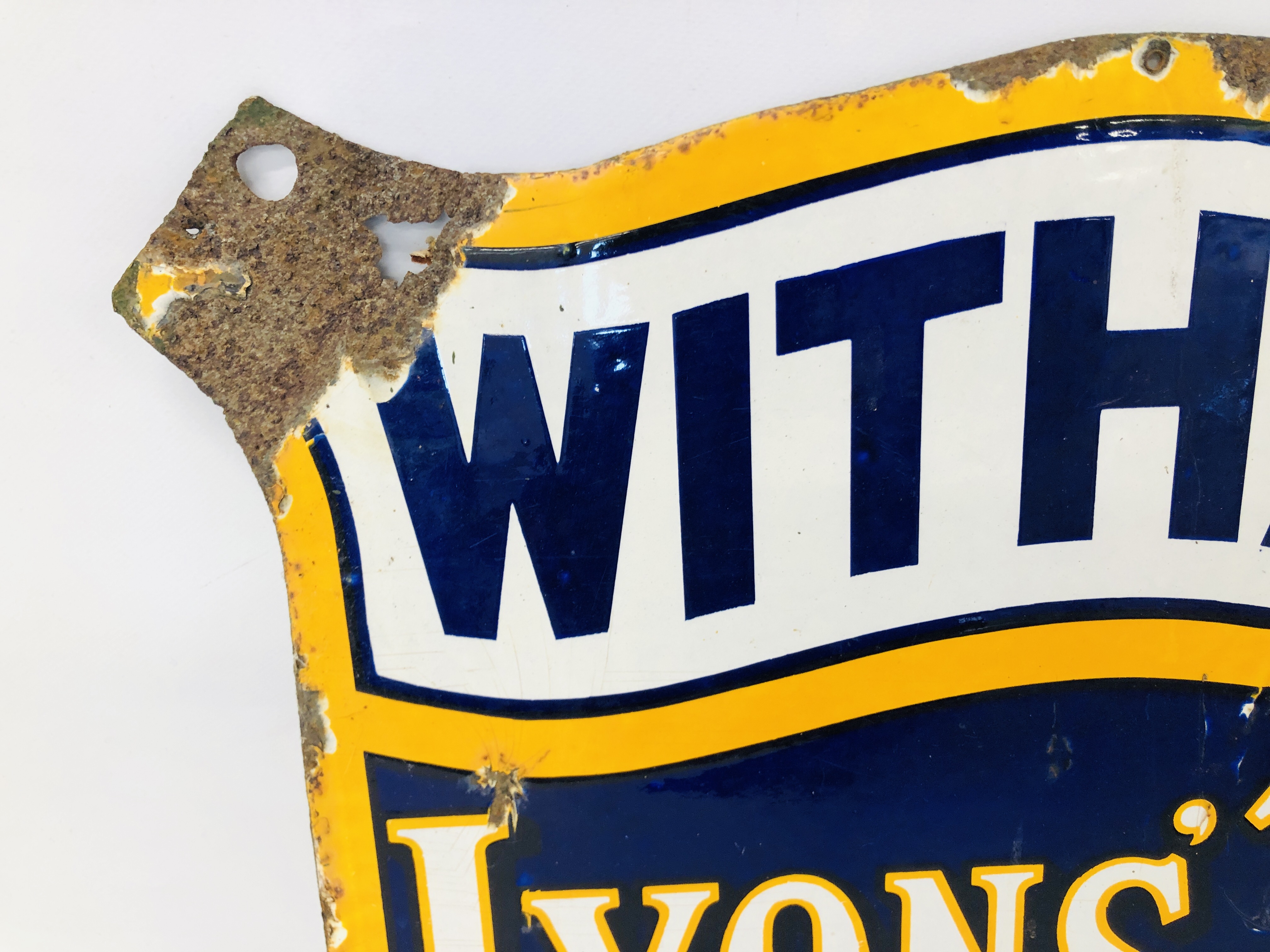 A VINTAGE "WITHAM LYONS' TEA SOLD HERE" ENAMEL ADVERTISING SIGN - W 56CM. H 46CM. - Image 2 of 6