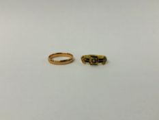A 9 CT ROSE GOLD WEDDING BAND AND AN 18CT GOLD VICTORIAN MOURNING RING (STONES MISSING,