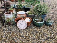 9 VARIOUS GARDEN PLANTERS TO INCLUDE TERRACOTTA, GLAZED,