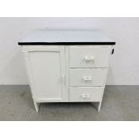 A VINTAGE WHITE PAINTED 3 DRAWER CABINET WITH ENAMEL TOP, W 77CM, D 46CM, H 84CM.