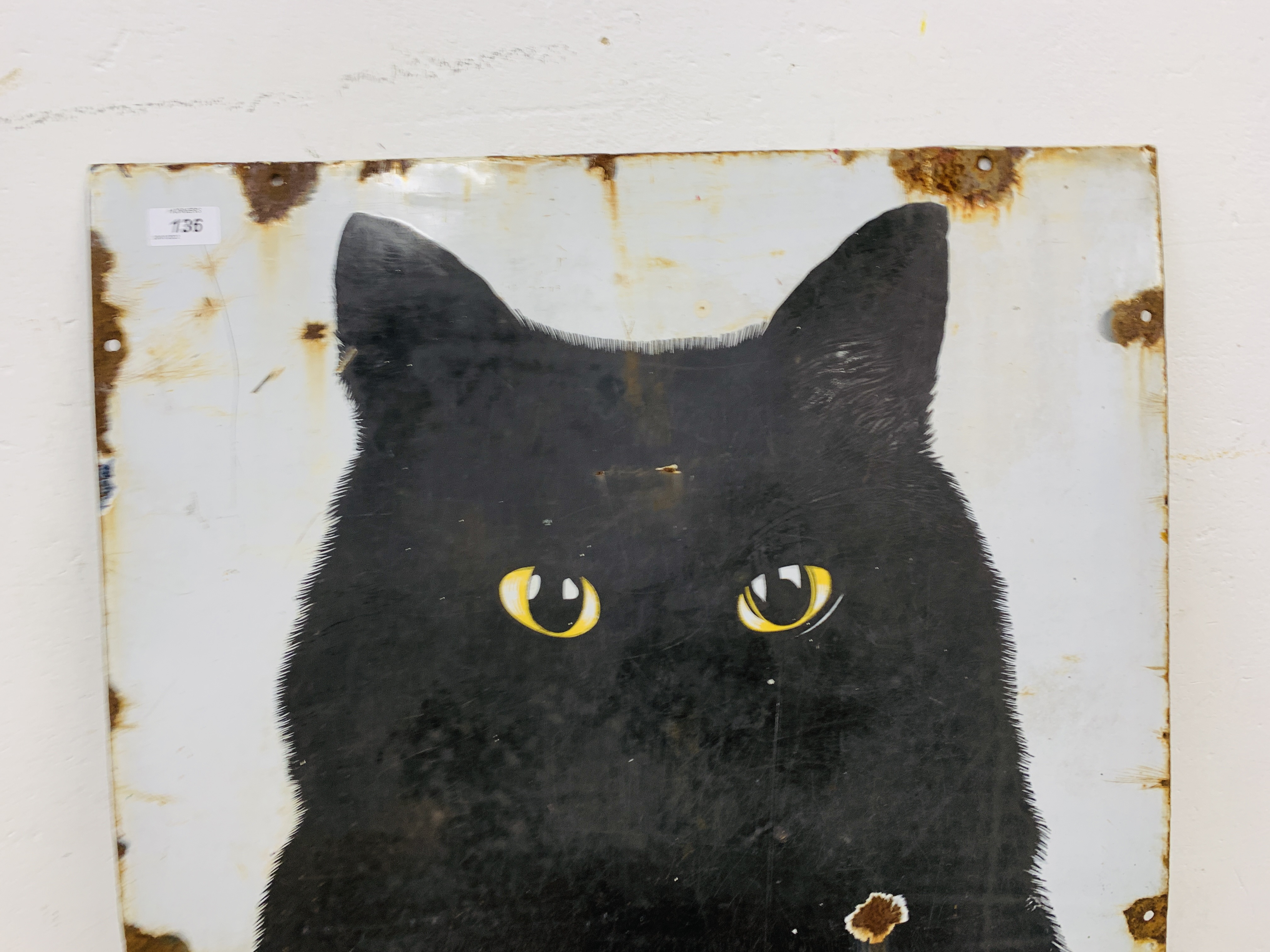 A VINTAGE ENAMELLED "BLACK CAT" PURE MATURED VIRGINIA CIGARETTES ADVERTISING SIGN, W 61CM, H 91CM. - Image 2 of 4