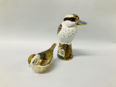 2 X ROYAL CROWN DERBY PAPERWEIGHTS COMPRISING KOOKABURRA AND A FINCH BOTH HAVING GOLD STOPPERS.