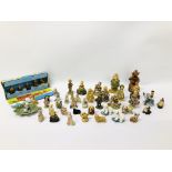 VINTAGE SET OF 5 WADE WHIMSIE MONK FIGURES IN ORIGINAL BOX ALONG WITH A FURTHER COLLECTION OF WADE