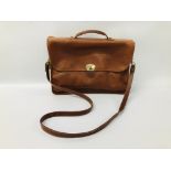 A MODERN IRISH CHESNEAU CHESTNUT LEATHER BAG FROM KILKENNY WITH SHOULDER STRAP.