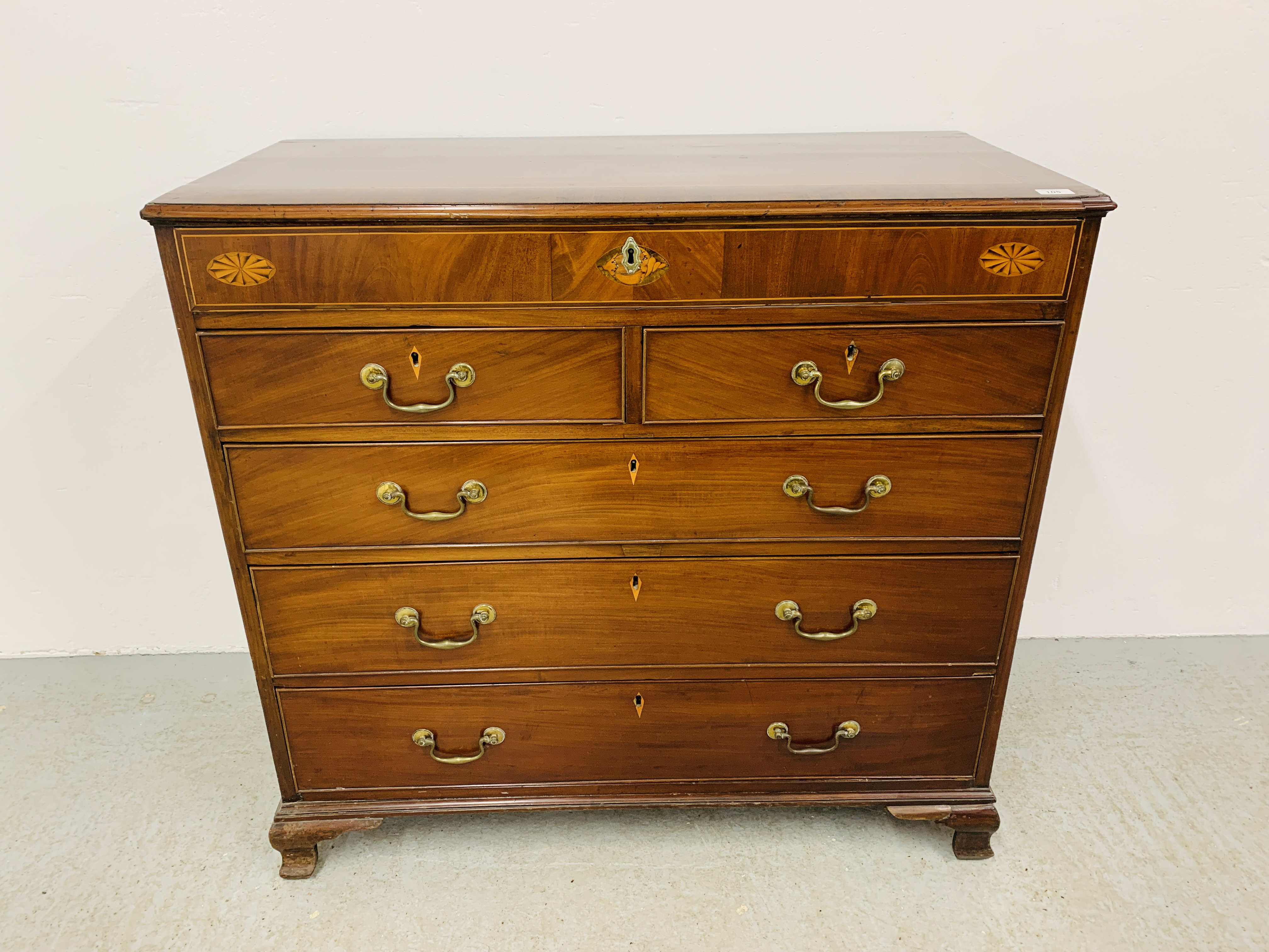 AN EARLY C19TH MAHOGANY SIX DRAWER CHEST, WIDTH 107CM.