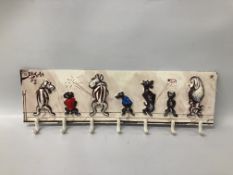 (R) DOGS CUP RACK