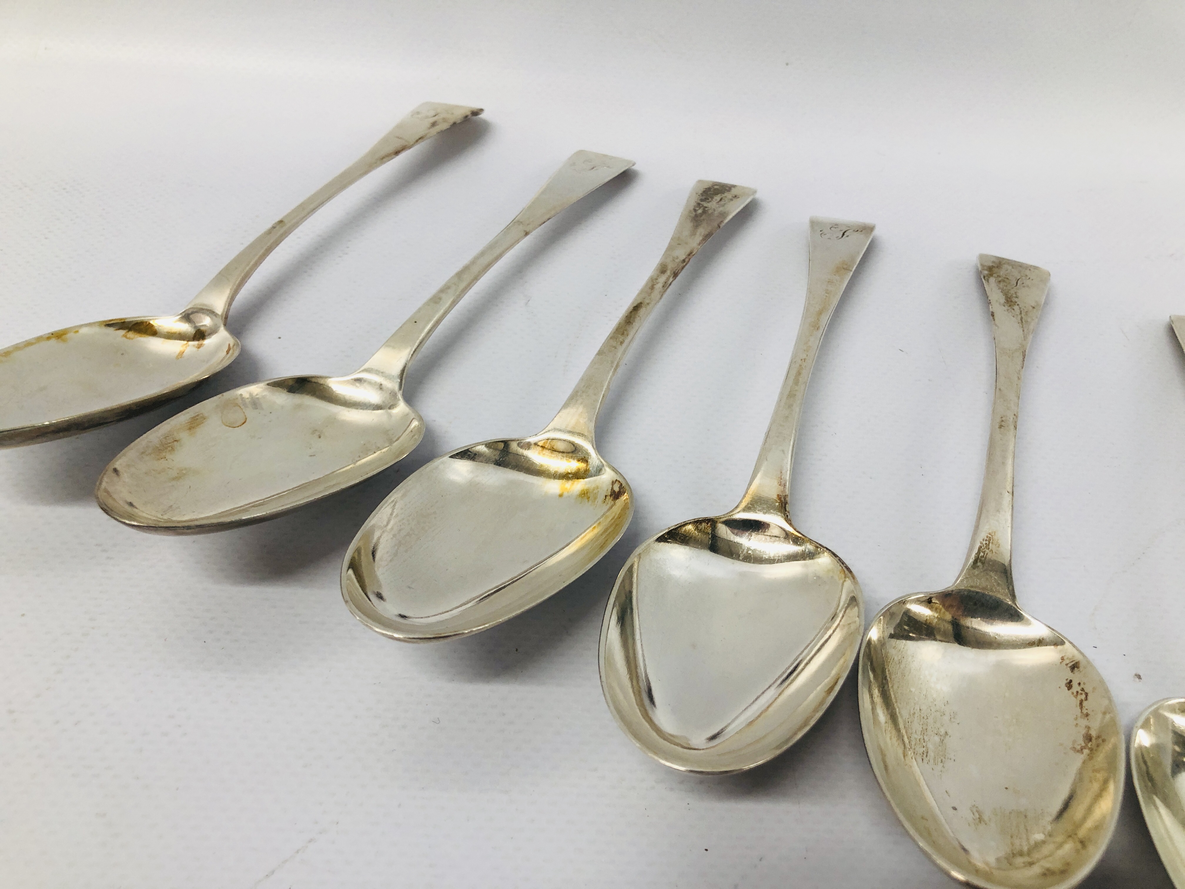 SET OF 6 GEORGE IV DESSERT SPOONS, - Image 3 of 10