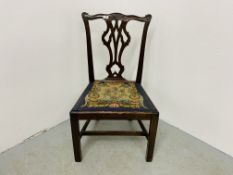 A GEORGE III MAHOGANY DINING CHAIR WITH LATER NEEDLEWORK SEAT