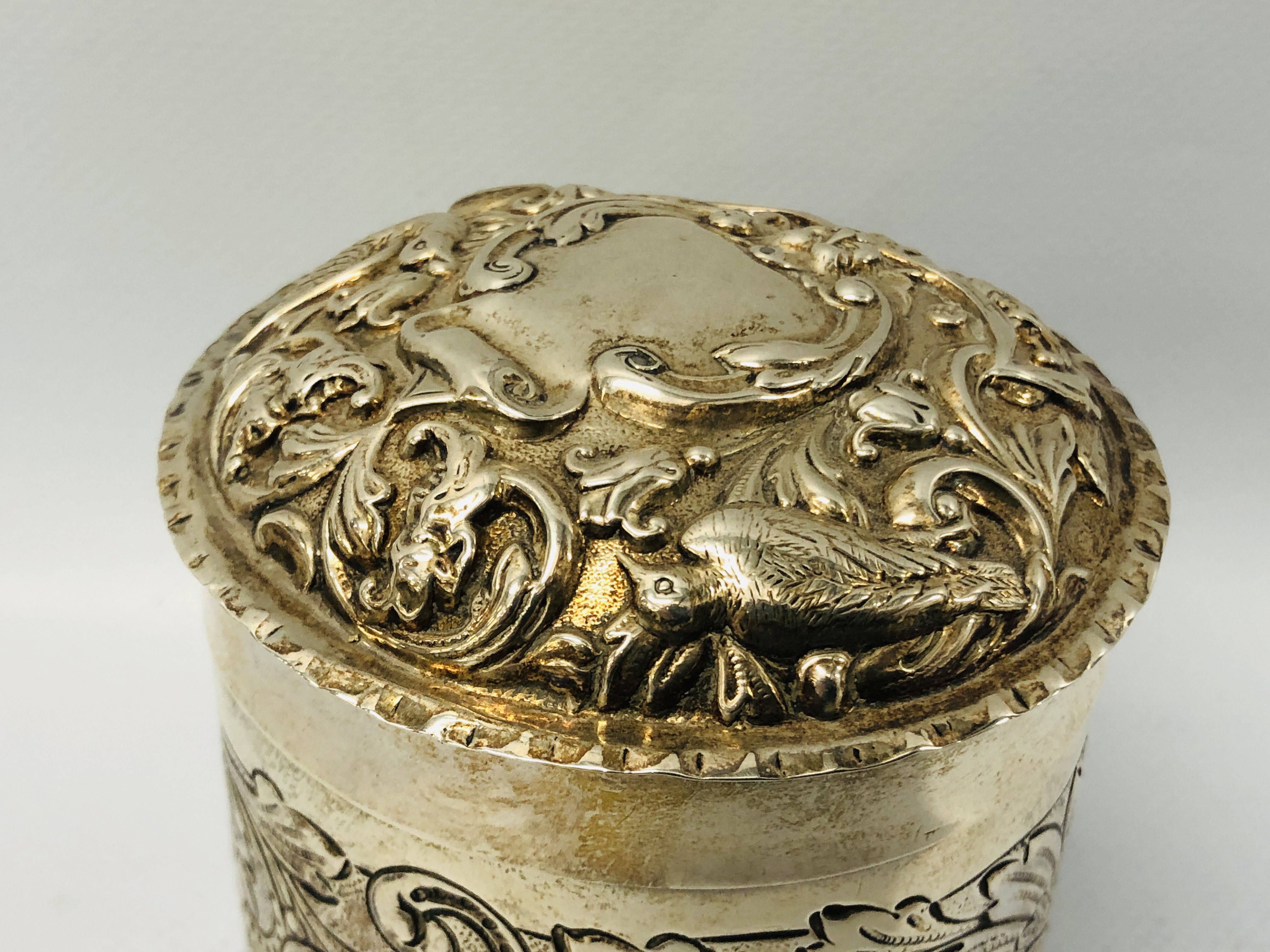 A VICTORIAN SILVER CYLINDRICAL BOX AND COVER DECORATED WITH BIRD LONDON 1888, WILLIAM COMINS - H 8. - Image 14 of 21