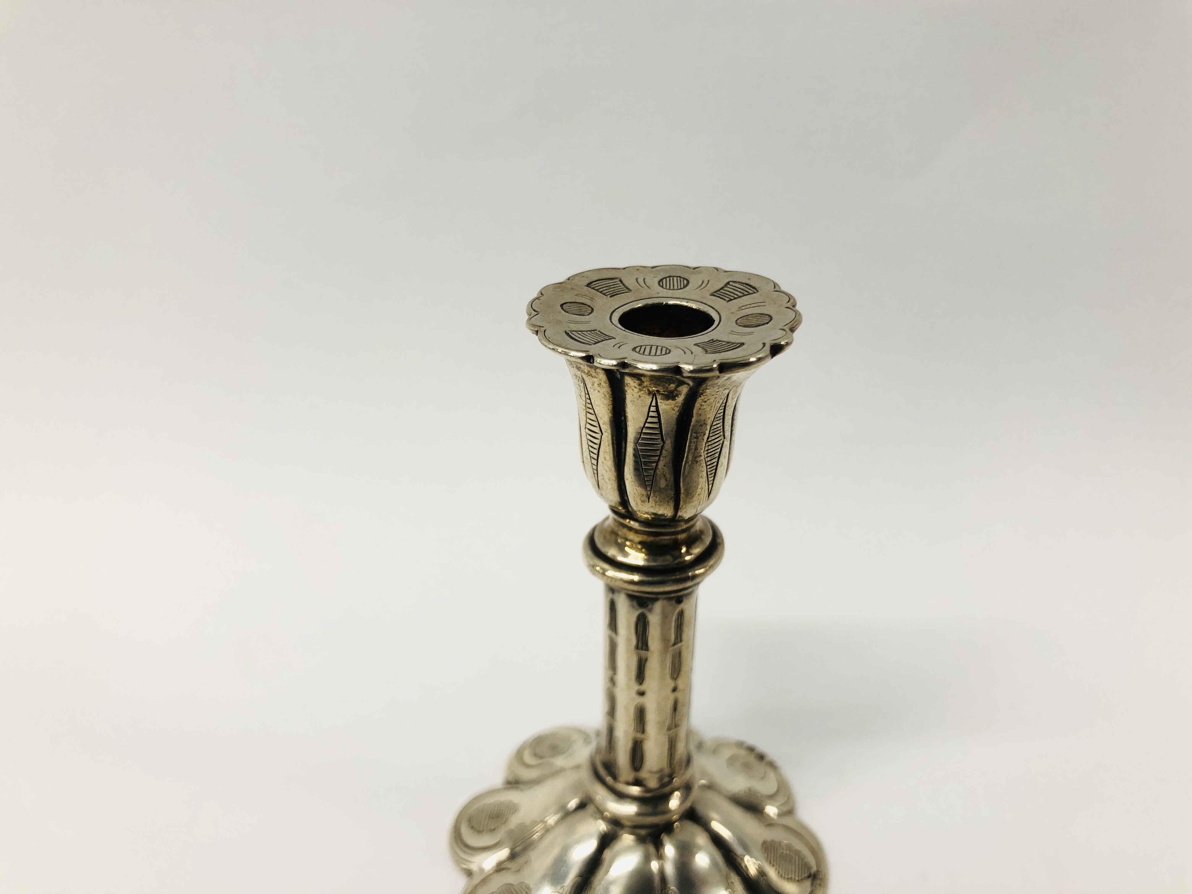 A VICTORIAN SILVER TAPER STICK ON A PETAL BASE LONDON 1853, WILLIAM SMILY H 8.5CM. - Image 4 of 13