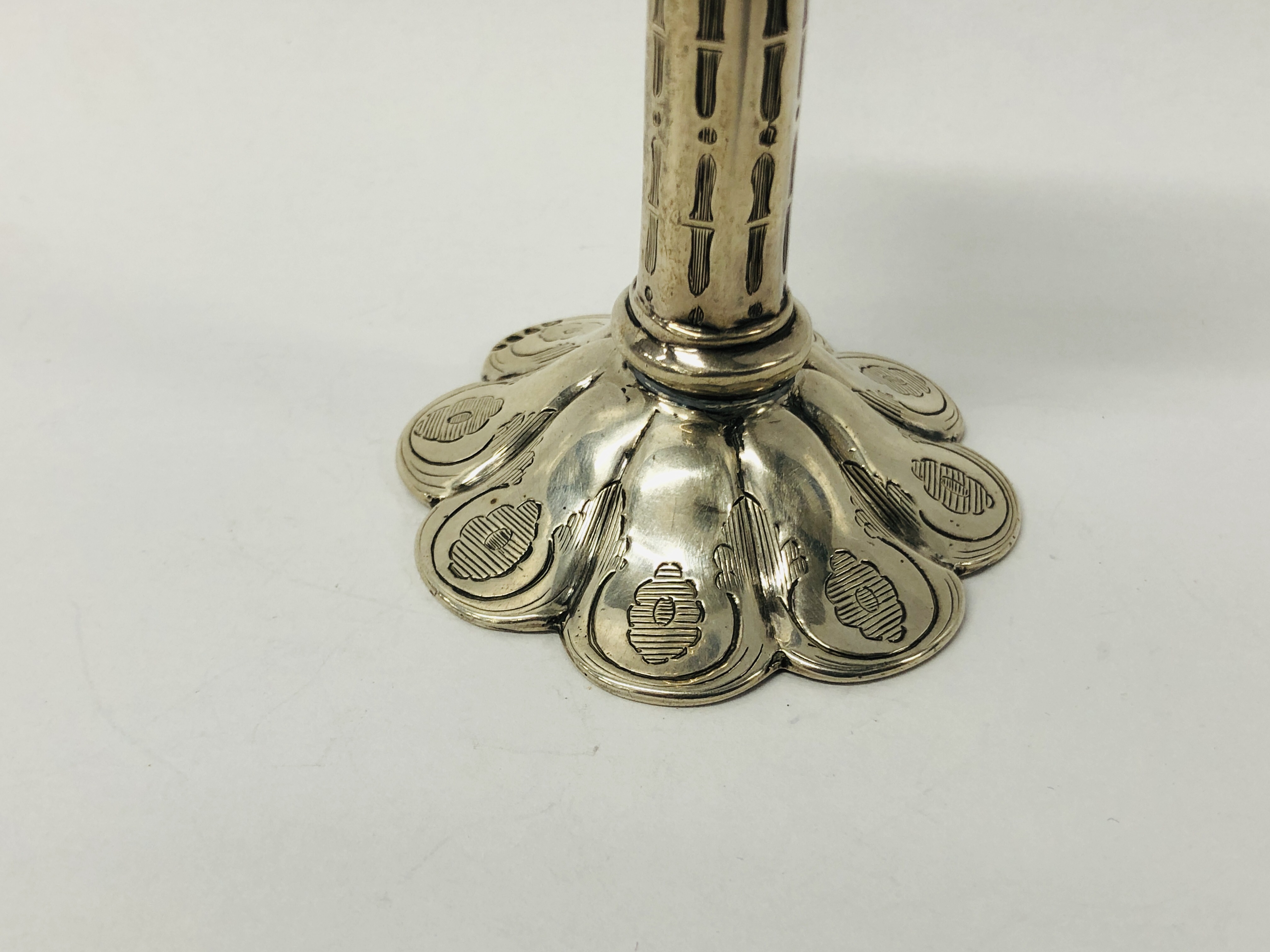 A VICTORIAN SILVER TAPER STICK ON A PETAL BASE LONDON 1853, WILLIAM SMILY H 8.5CM. - Image 11 of 13
