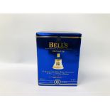 WADE "BELLS" EXTRA SPECIAL OLD SCOTCH WHISKY COMMEMORATIVE DECANTER "THE GOLDEN WEDDING ANNIVERSARY