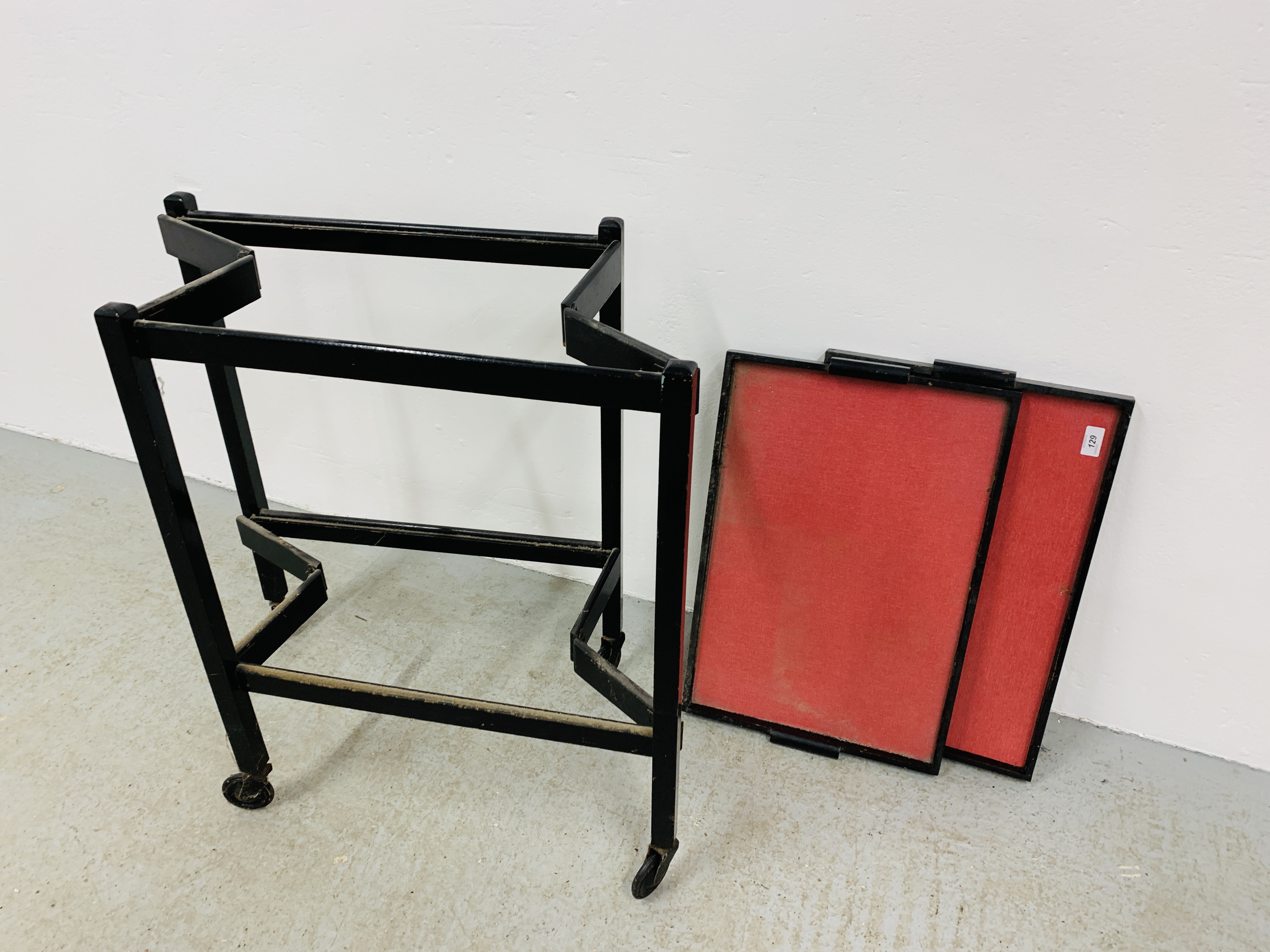A TWO-TIER FOLDING DRINKS TROLLEY - Image 8 of 9