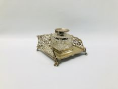 VICTORIAN SILVER INKSTAND WITH SILVER MOUNTED INKWELL W & J BARNARD - LONDON 1890 W 9.5CM.