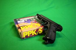 A WALTHER PPK 15 Co2 AIR PISTOL IN BOX - (ALL GUNS TO BE INSPECTED AND SERVICED BY QUALIFIED