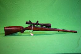 POTTER WALKER .308 WIN CALIBRE BOLT ACTION RIFLE #1091B, FITTED WITH LEUPOLD MK 4 4.