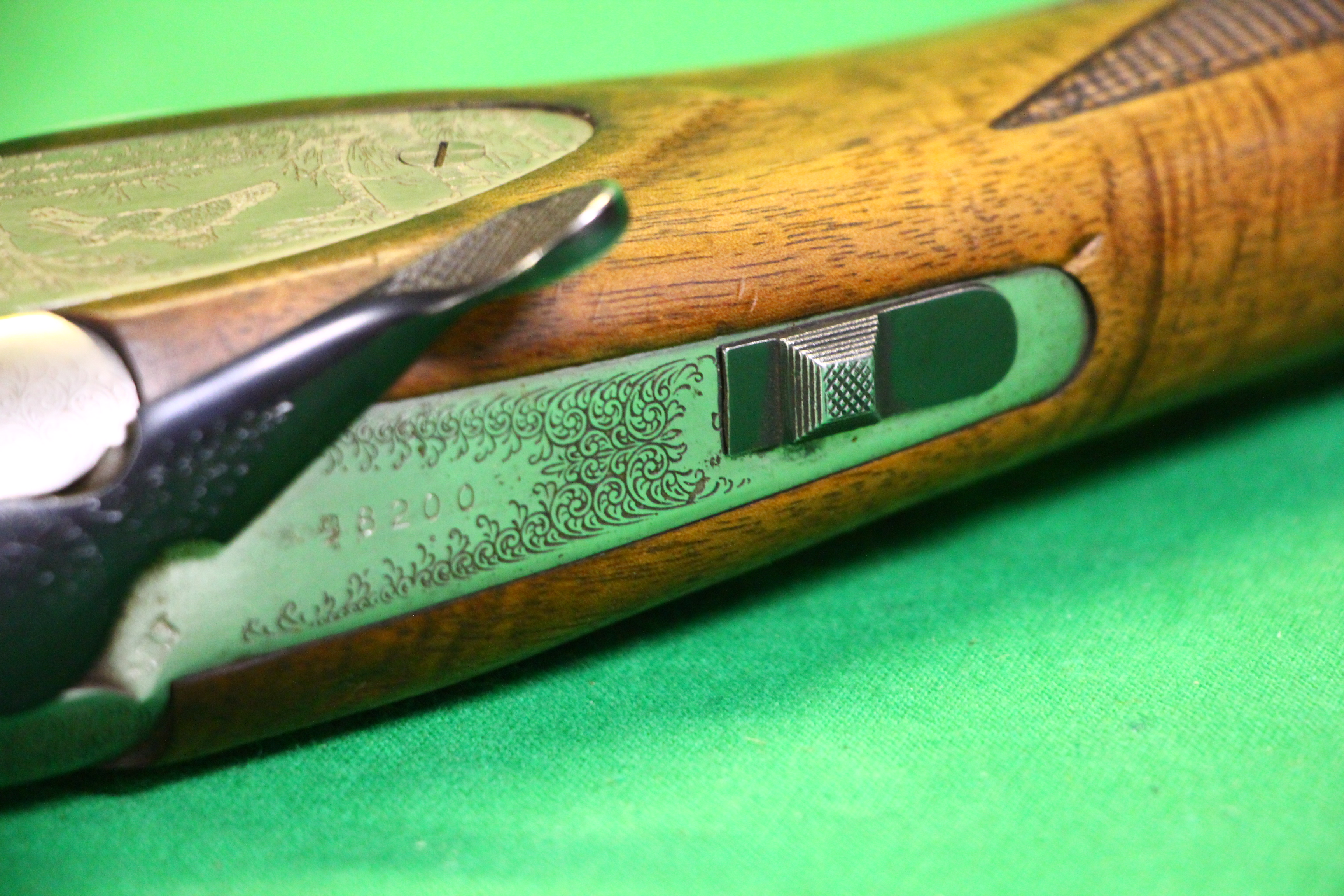 BETTINSOLI 12 BORE OVER AND UNDER SHOTGUN #98200 5 CHOKES AND KEY - (ALL GUNS TO BE INSPECTED AND - Image 13 of 13