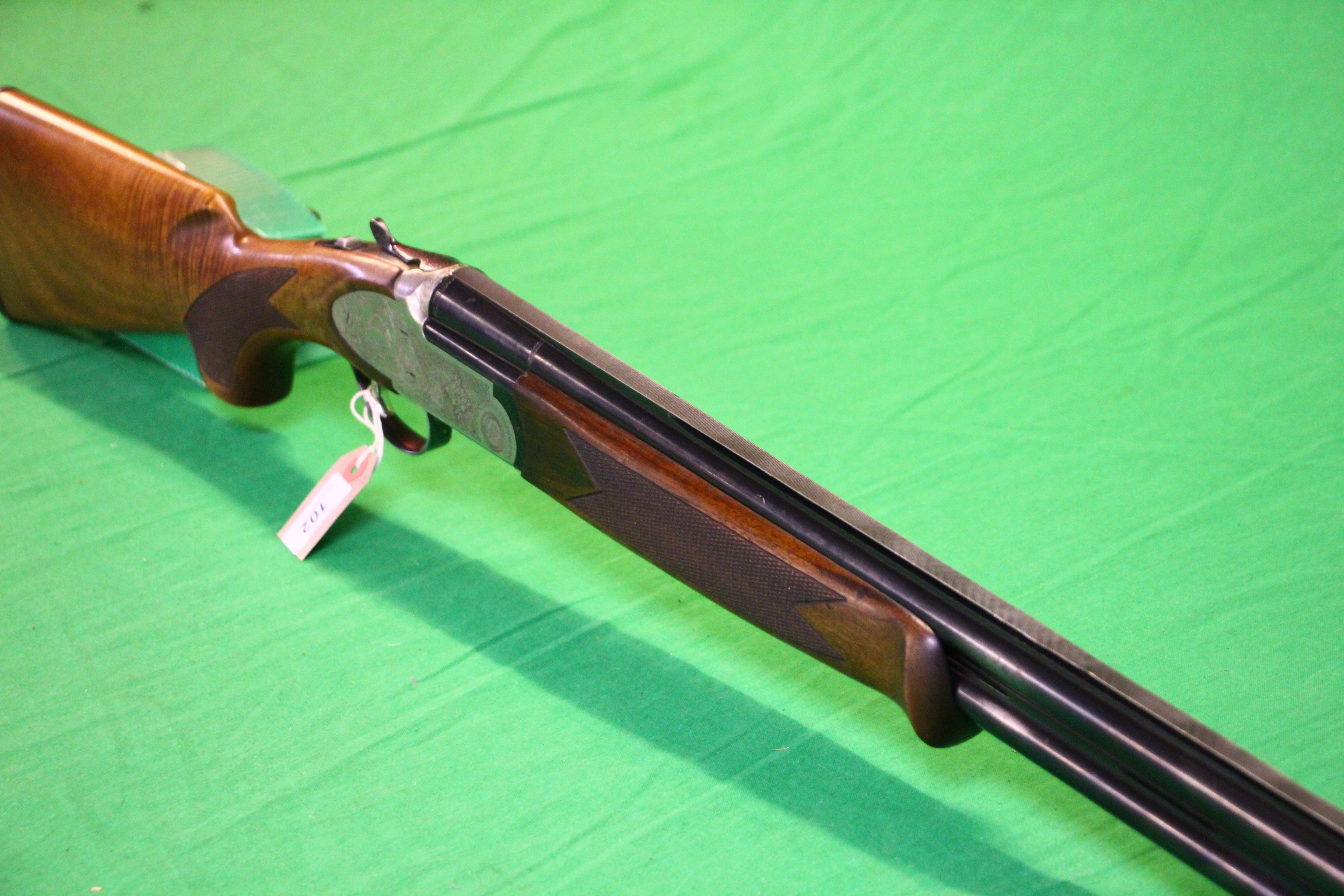 BETTINSOLI 12 BORE OVER AND UNDER SHOTGUN #98200 5 CHOKES AND KEY - (ALL GUNS TO BE INSPECTED AND - Image 8 of 13