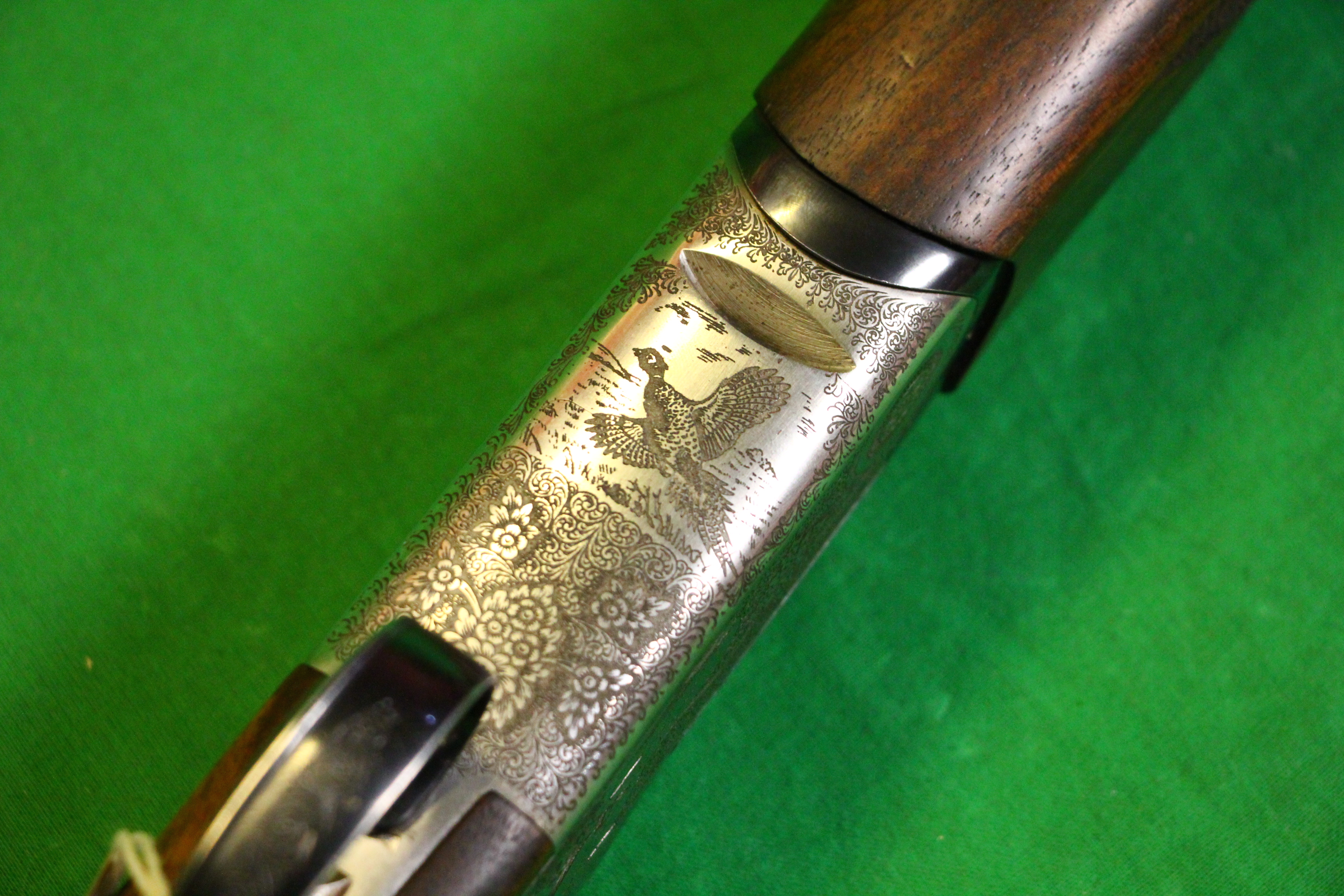 BETTINSOLI 12 BORE OVER AND UNDER SHOTGUN #98200 5 CHOKES AND KEY - (ALL GUNS TO BE INSPECTED AND - Image 11 of 13