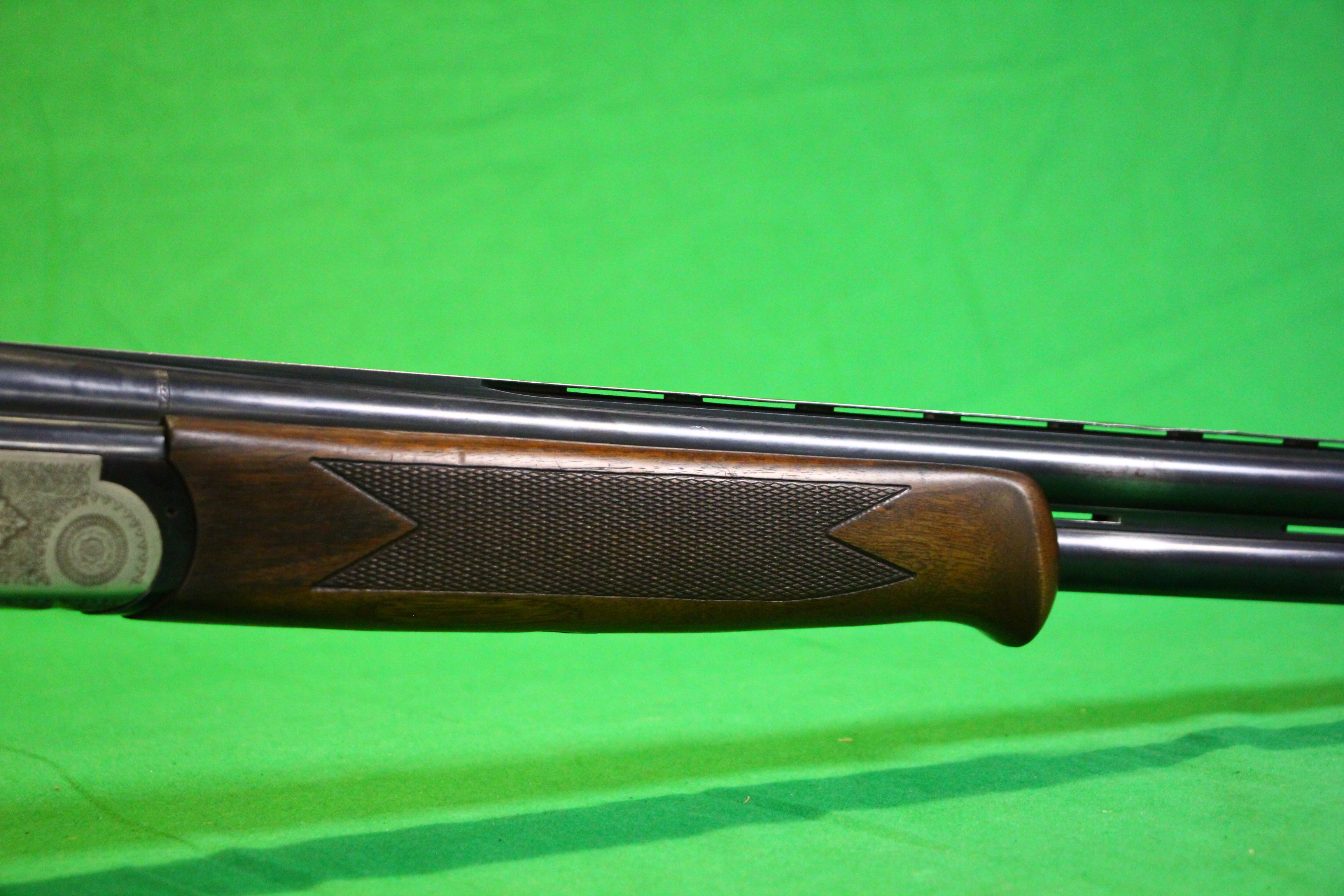 BETTINSOLI 12 BORE OVER AND UNDER SHOTGUN #98200 5 CHOKES AND KEY - (ALL GUNS TO BE INSPECTED AND - Image 5 of 13