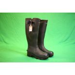 A PAIR OF TAYBERRY SIZE 5 NEOPRINT LINED WELLIES
