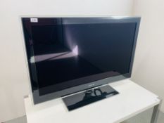 A SAMSUNG 40 INCH TELEVISION + SAMSUNG HDD BOX + SAMSUNG BLUE RAY DISC PLAYER - SOLD AS SEEN