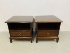 A PAIR OF STAG MINSTREL SINGLE DRAWER BEDSIDE CABINETS - W 53CM. D 47CM. H 51CM.