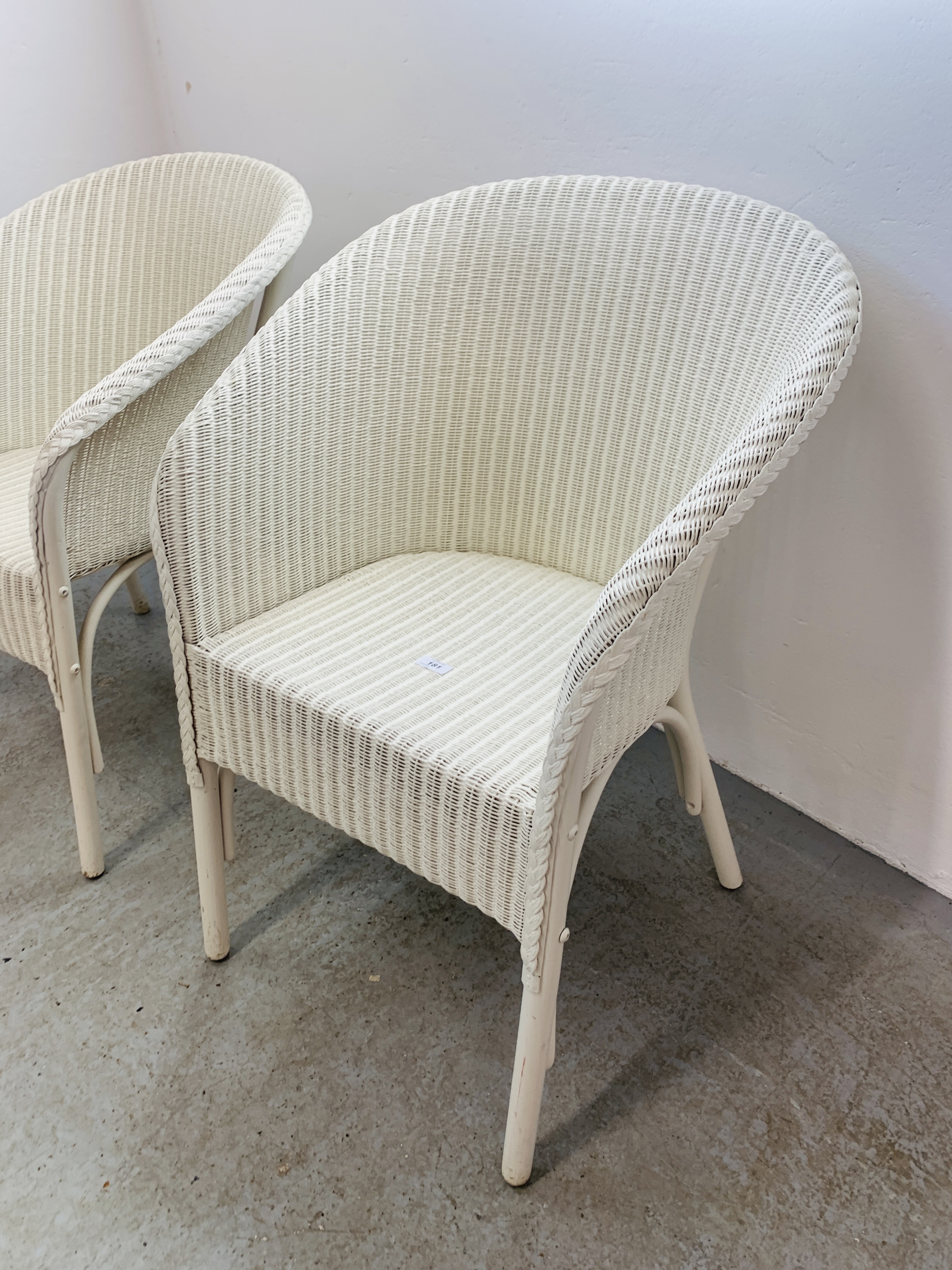 A PAIR OF LLOYD LOOM WHITE FINISH CHAIRS - Image 2 of 6