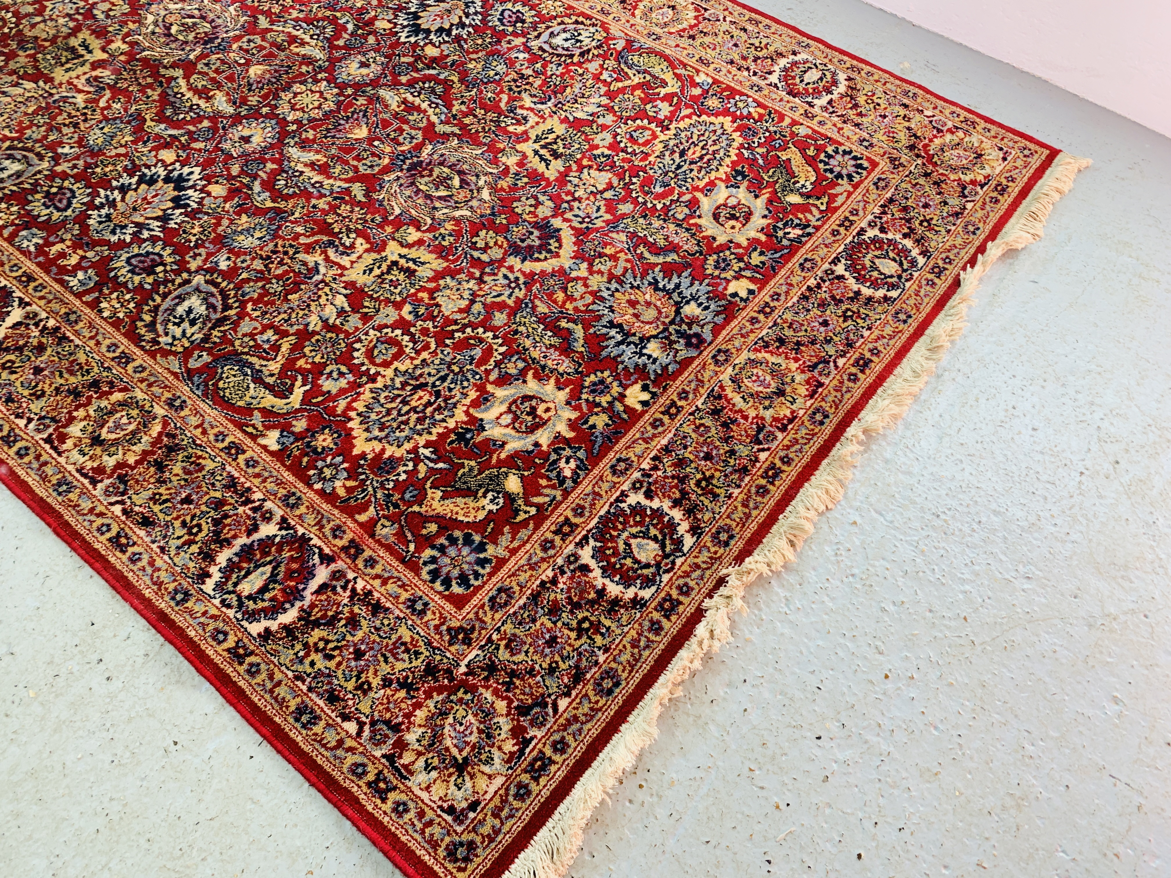 AN ORIENTAL DECORATED RUG 184CM X 92CM AND MODERN MACHINE MADE KEESHAN RED PATTERNED RUG 197 X - Image 4 of 11
