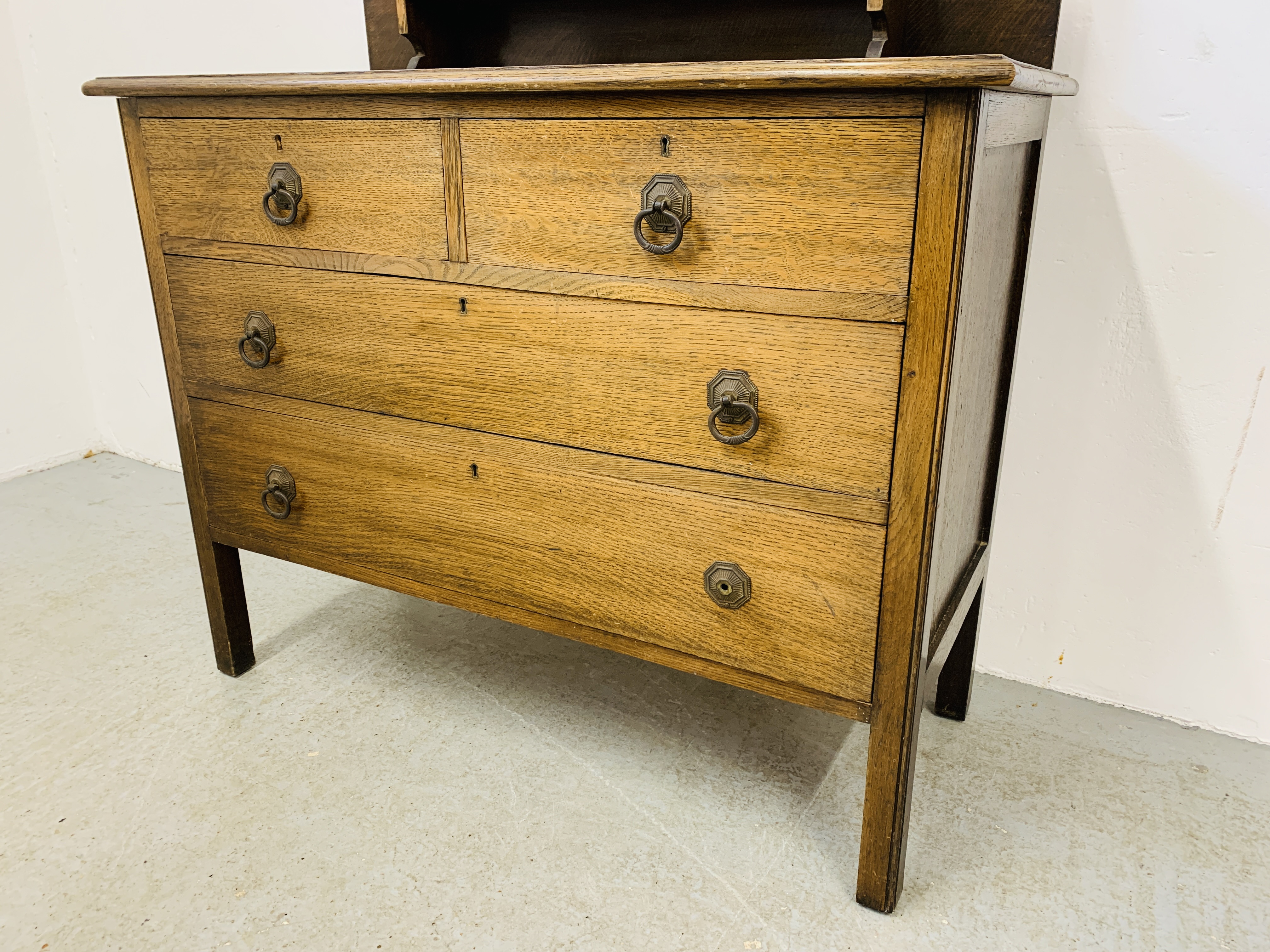OAK 2 OVER 3 DRESSING CHEST WITH SWING MIRROR BACK UPSTAND. - Image 3 of 10