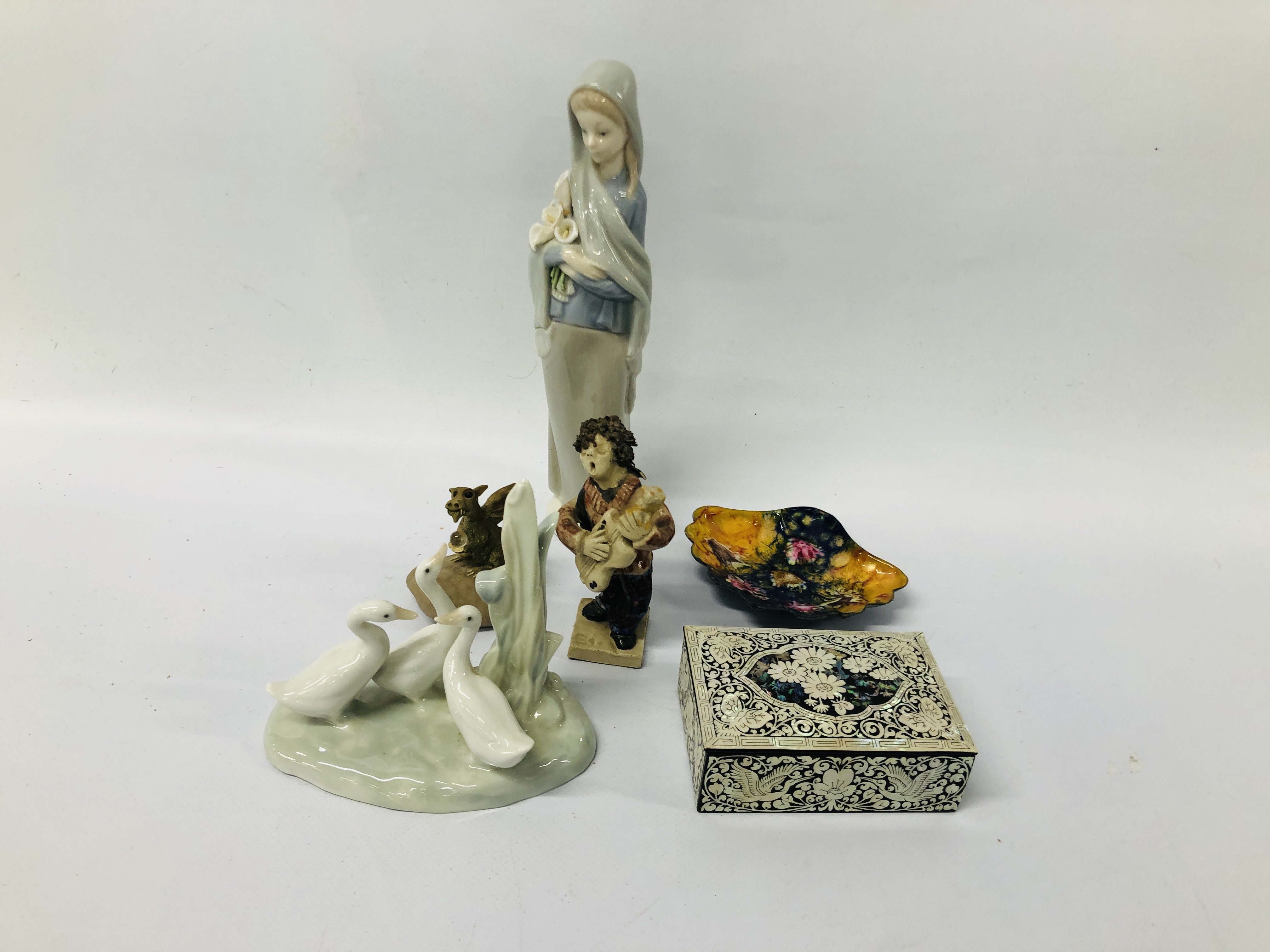 LLADRO FIGURINE (FLOWERS HAVING NIBBLES), MEWS POTTERY MUSICIAN, ENAMELLED DISH, NAO TRIO OF GEESE,