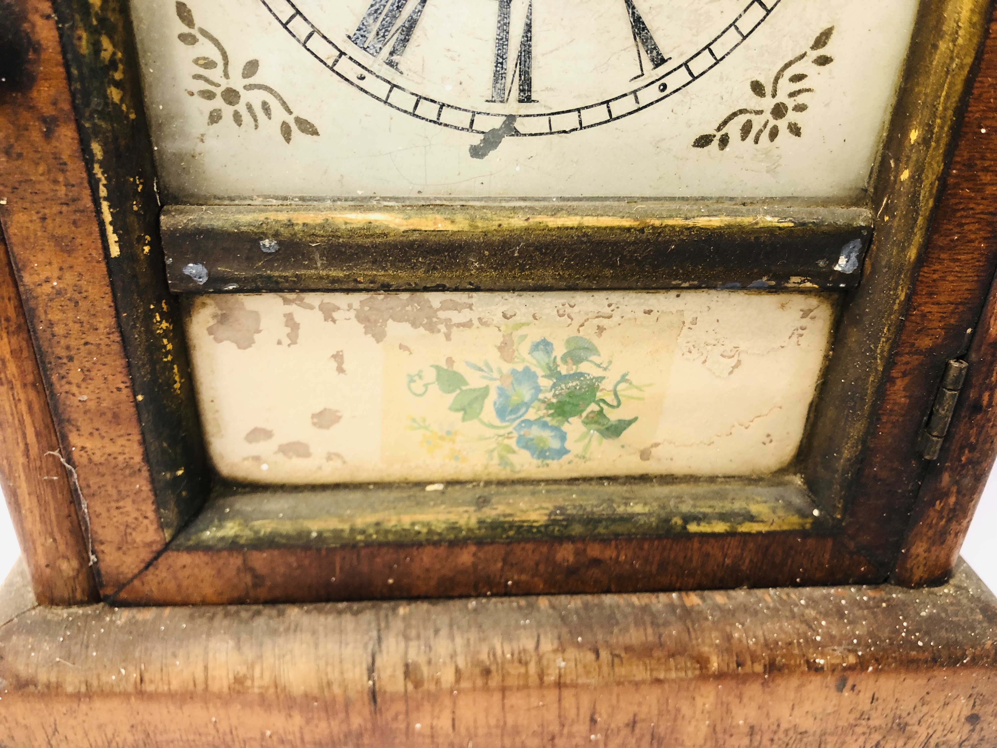 VINTAGE COLLECTABLES TO INCLUDE DESK STAND, STRIKING MANTEL CLOCK, INLAID MAHOGANY SEWING BOX, - Image 30 of 37