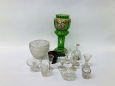 COLLECTION OF VINTAGE GLASSWARE TO INCLUDE GEORGIAN MINIATURE TAZZA,