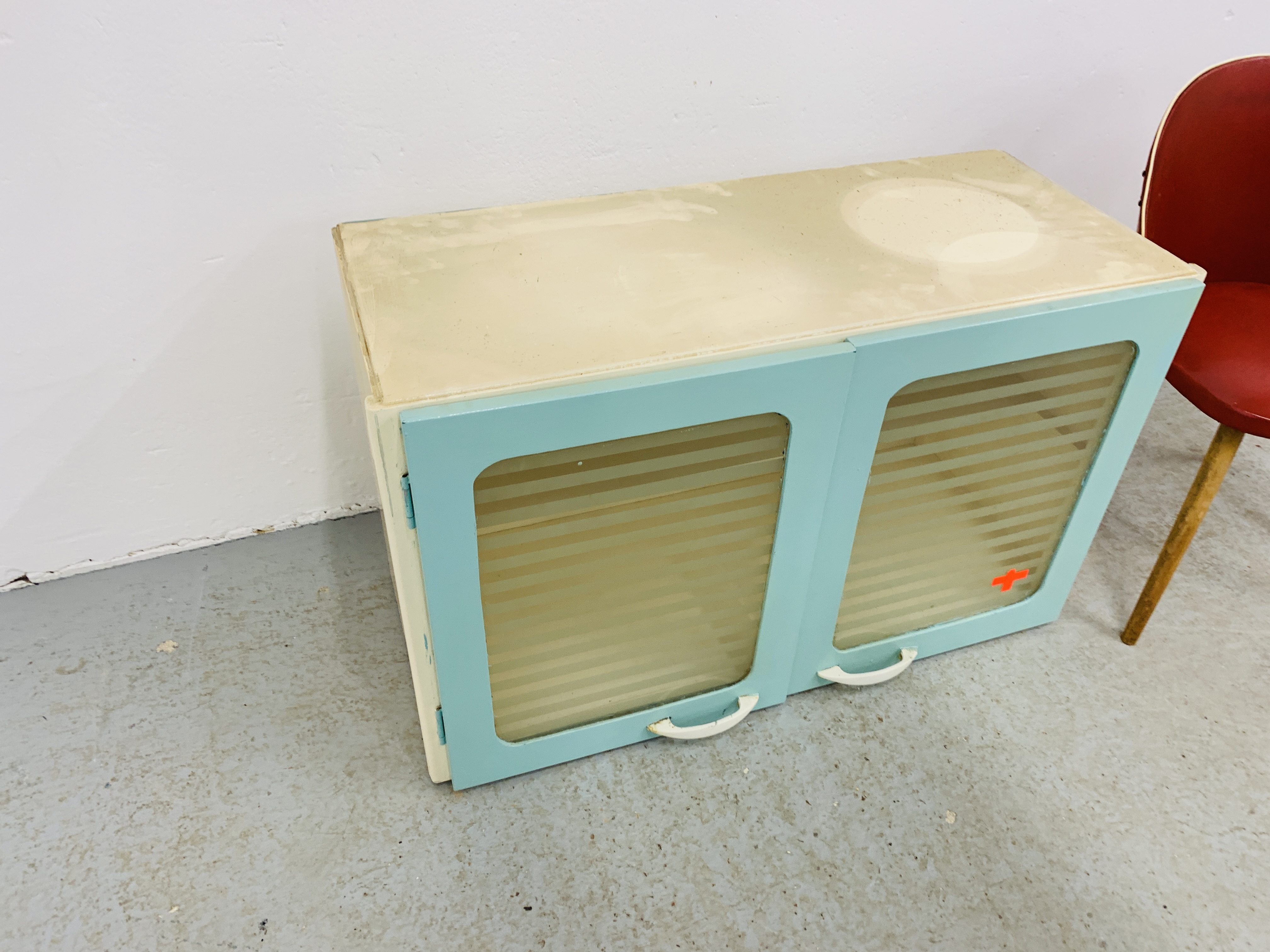 A 1940'S 2 DOOR KITCHEN CABINET ALONG WITH 1940'S RED CHILD'S CHAIR - Image 2 of 5