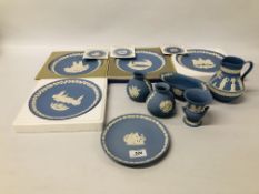 10 PIECES OF BLUE WEDGEWOOD TO INCLUDE JUG, VASES, PLATE, DISH ETC.