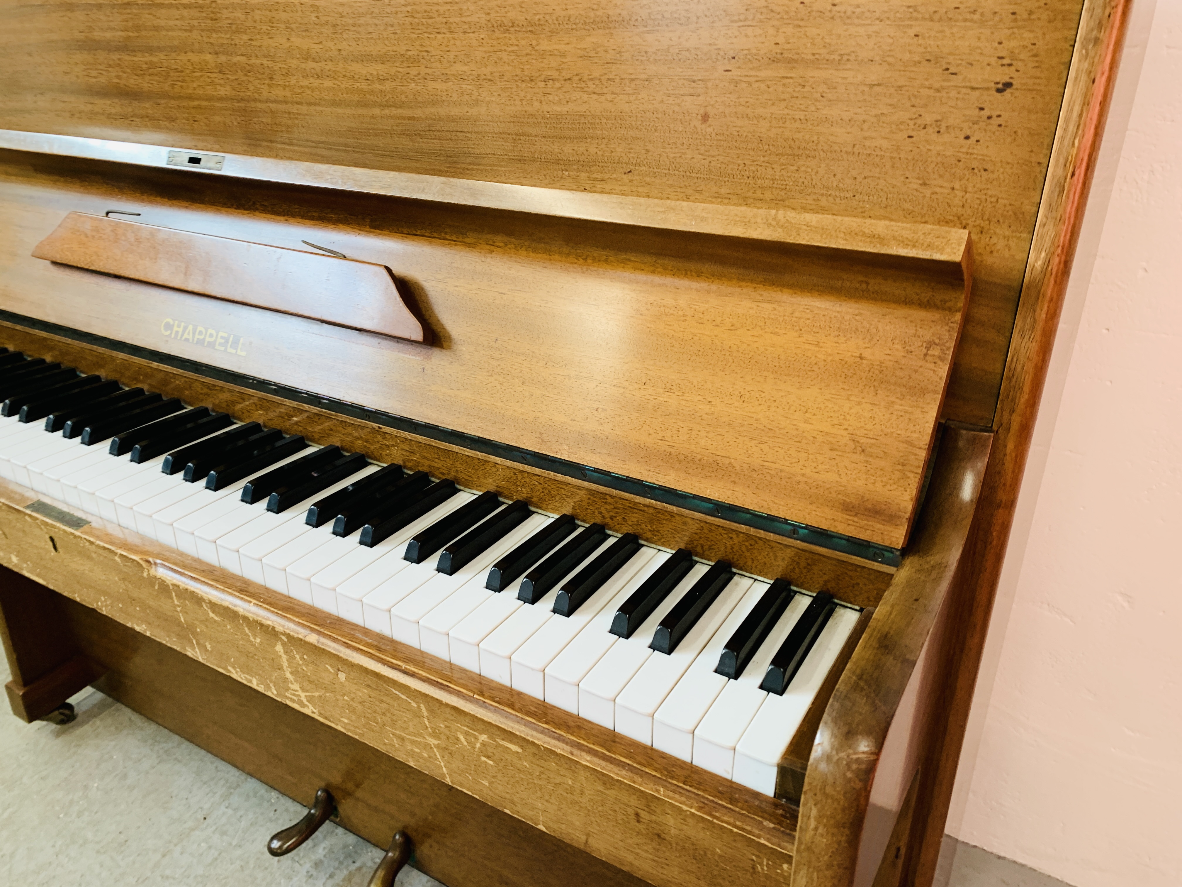 A CHAPPELL UPRIGHT OVERSTRUNG PIANO - Image 5 of 16