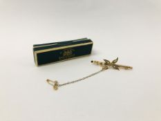 VINTAGE BROOCH SET WITH SEED PEARLS, MARKED 15CT,