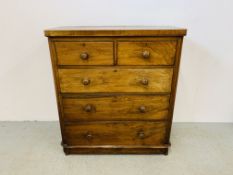 A VICTORIAN MAHOGANY FINISH 2 OVER 3 DRAWER CHEST FOR RESTORATION.
