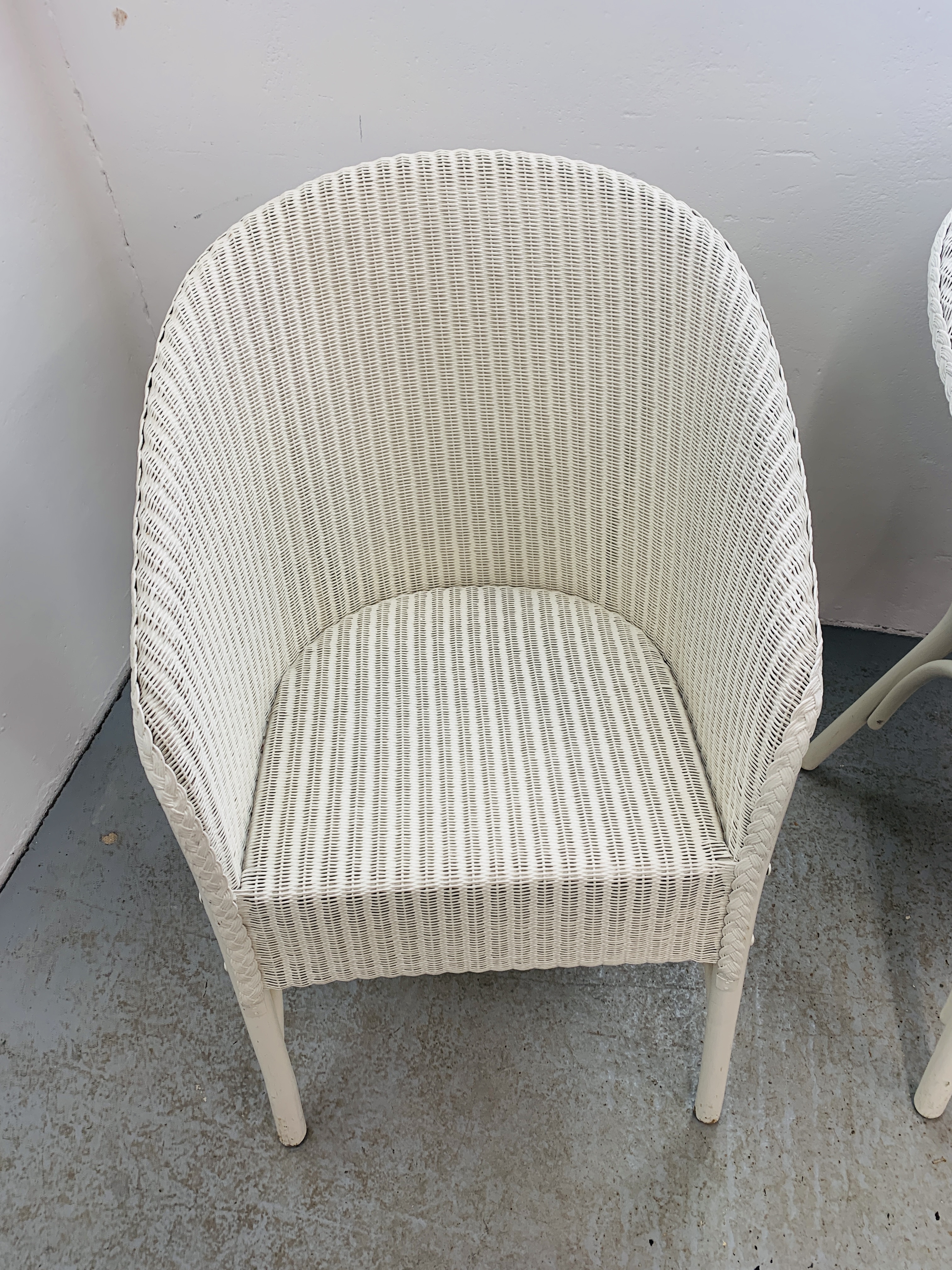 A PAIR OF LLOYD LOOM WHITE FINISH CHAIRS - Image 6 of 6