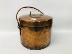 LARGE VINTAGE COPPER CAULDRON AND LID - H 32CM X D 34CM.