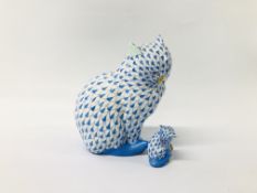 2 X HEREND HAND PAINTED CATS, BLUE FISHNET PATTERN H 12CM & H 3.5CM.