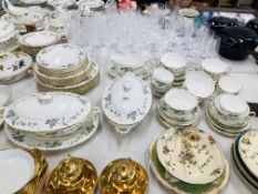 COLLECTION OF MINTON GREENWICH S.