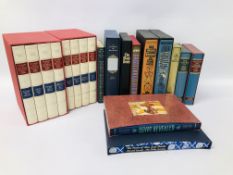 COLLECTION OF 19 FOLIO SOCIETY BOOKS TO INCLUDE CAPTAIN COOK'S VOYAGES, THE FATAL SHORE, THE PLUMS,