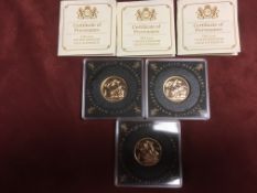 GOLD COINS: SOVEREIGN, 2015, THREE EXAMPLES IN CPM CAPSULES,